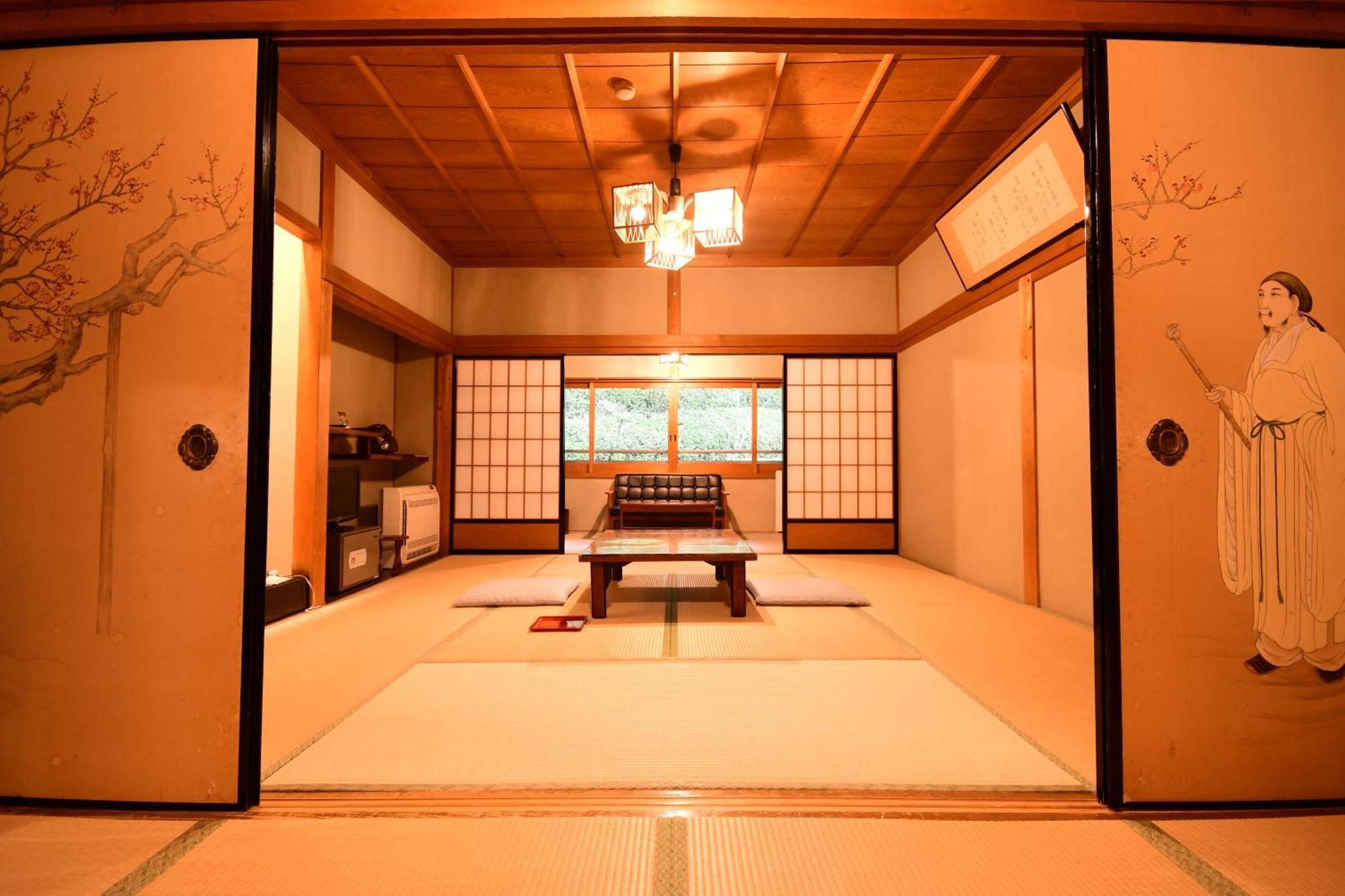 Отель Koyasan Shukubo Fugenin Экстерьер фото