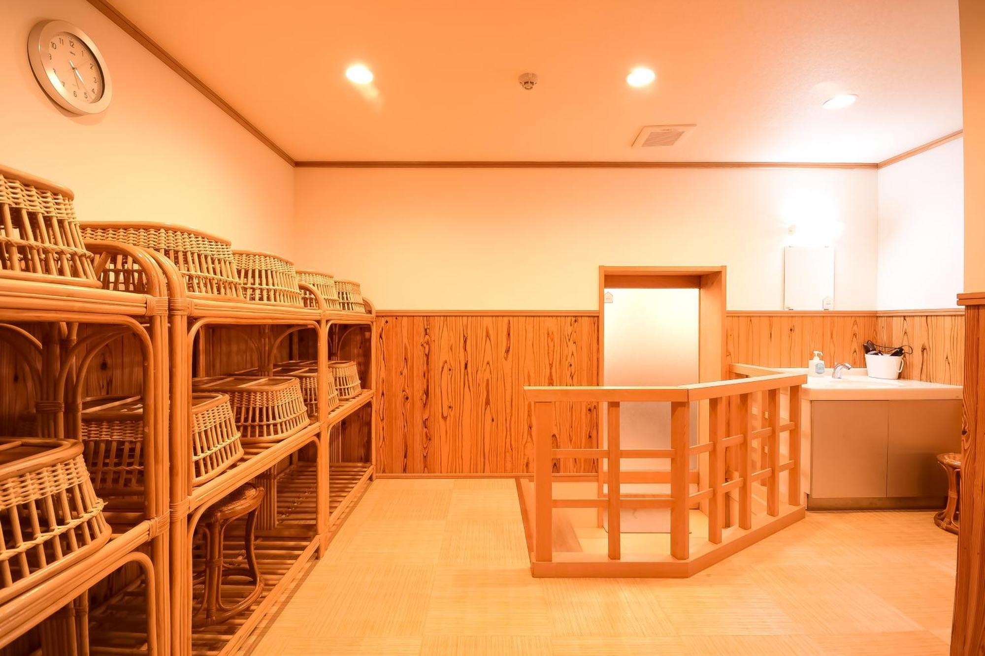 Отель Koyasan Shukubo Fugenin Экстерьер фото